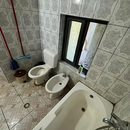 El Fa Ge Sa Bed & Breakfast Bajram Curri