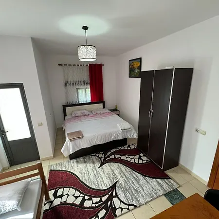 Bed & Breakfast El Fa Ge Sa Bajram Curri