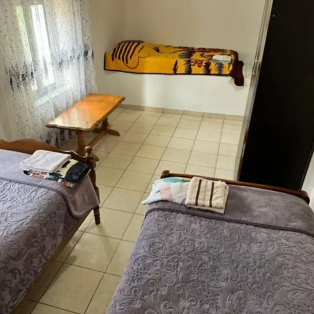 Bed & Breakfast El Fa Ge Sa Bajram Curri